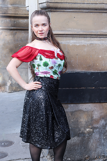 haut-vert-pour-femme-made-in-france jupe à sequins noirs