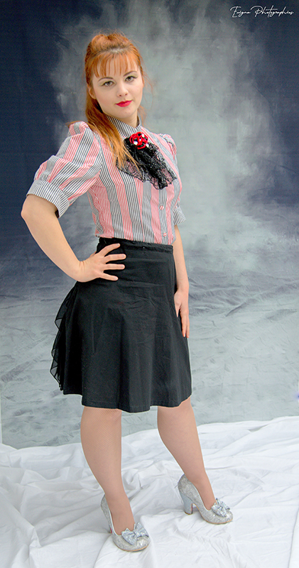 chemisier-haute-couture-made-in-france-femme-rayures-raye-noir-blanc-rouge-alice-au-pays-des-merveilles chemisier rayures femme made in france