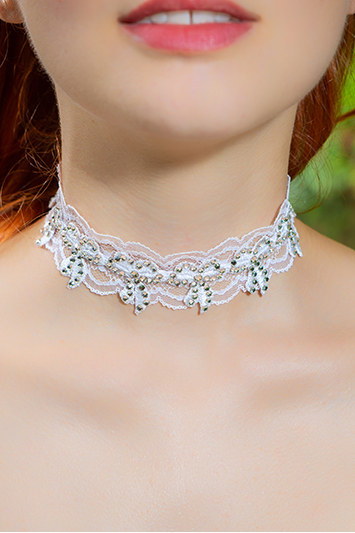 choker en dentelle blanche Made in France