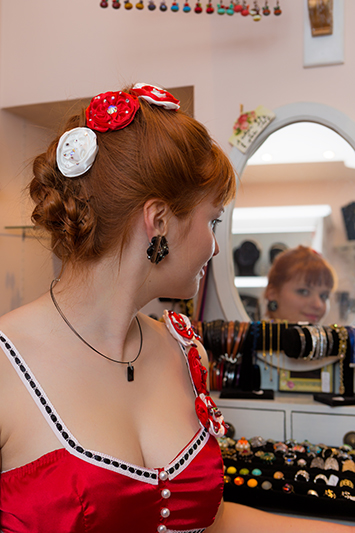 haut-femme-alice-au-pays-des-merveilles caraco alice au pays des merveilles made in france