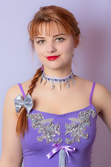 haut-pour-femme-mauve-sequins-bretelles-made-in-france choker mauve made in france