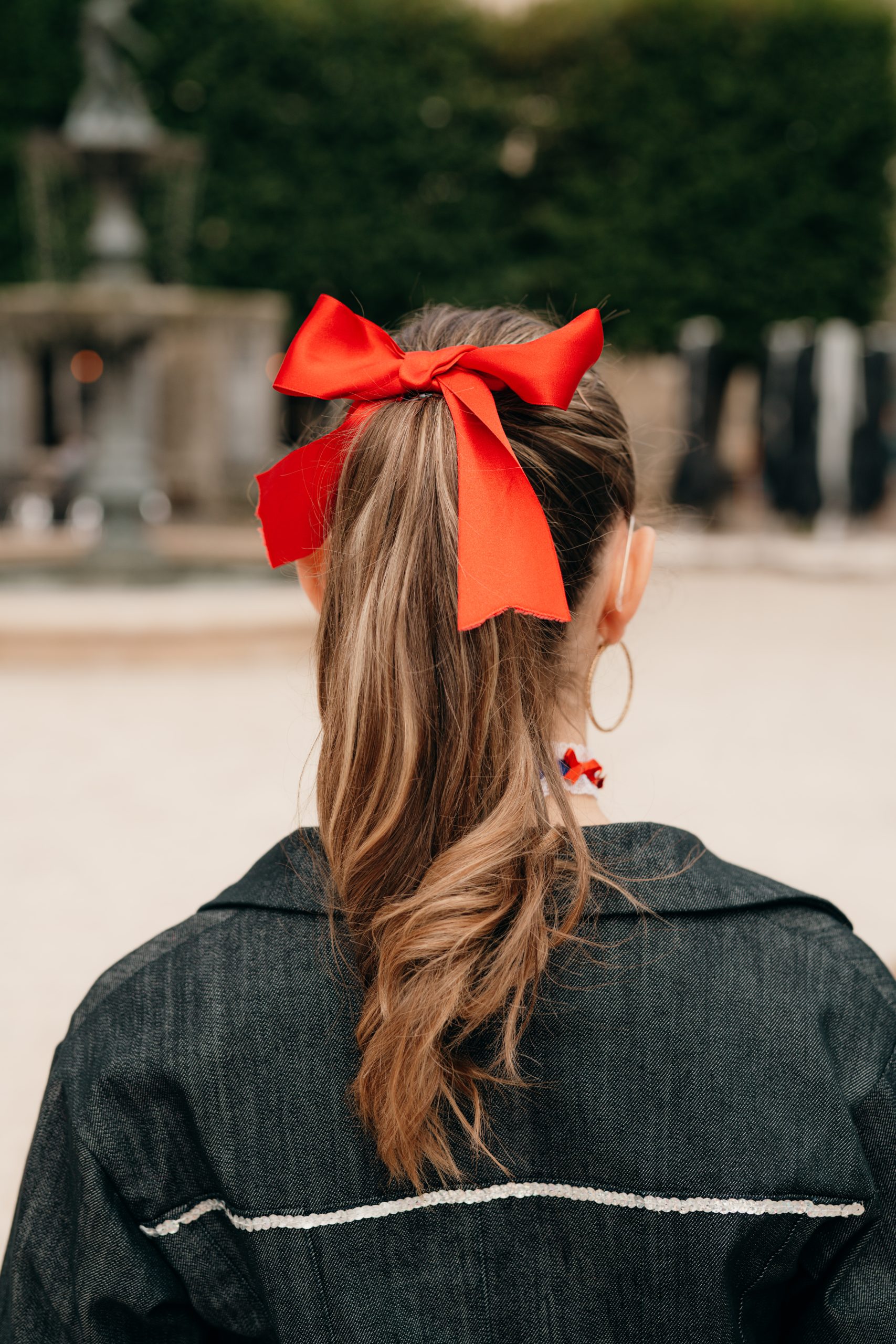 BBR-12 noeud pour cheveux en satin rouge Made in France