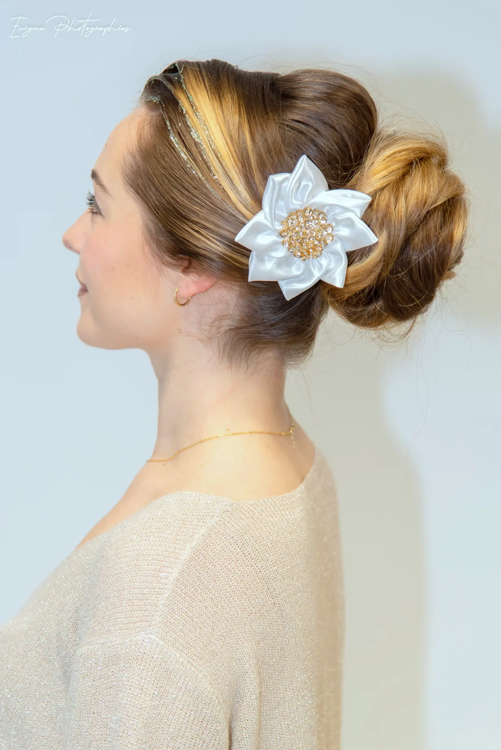 accessoire cheveux fleur edelweiss made in france fait main haute couture brodé
