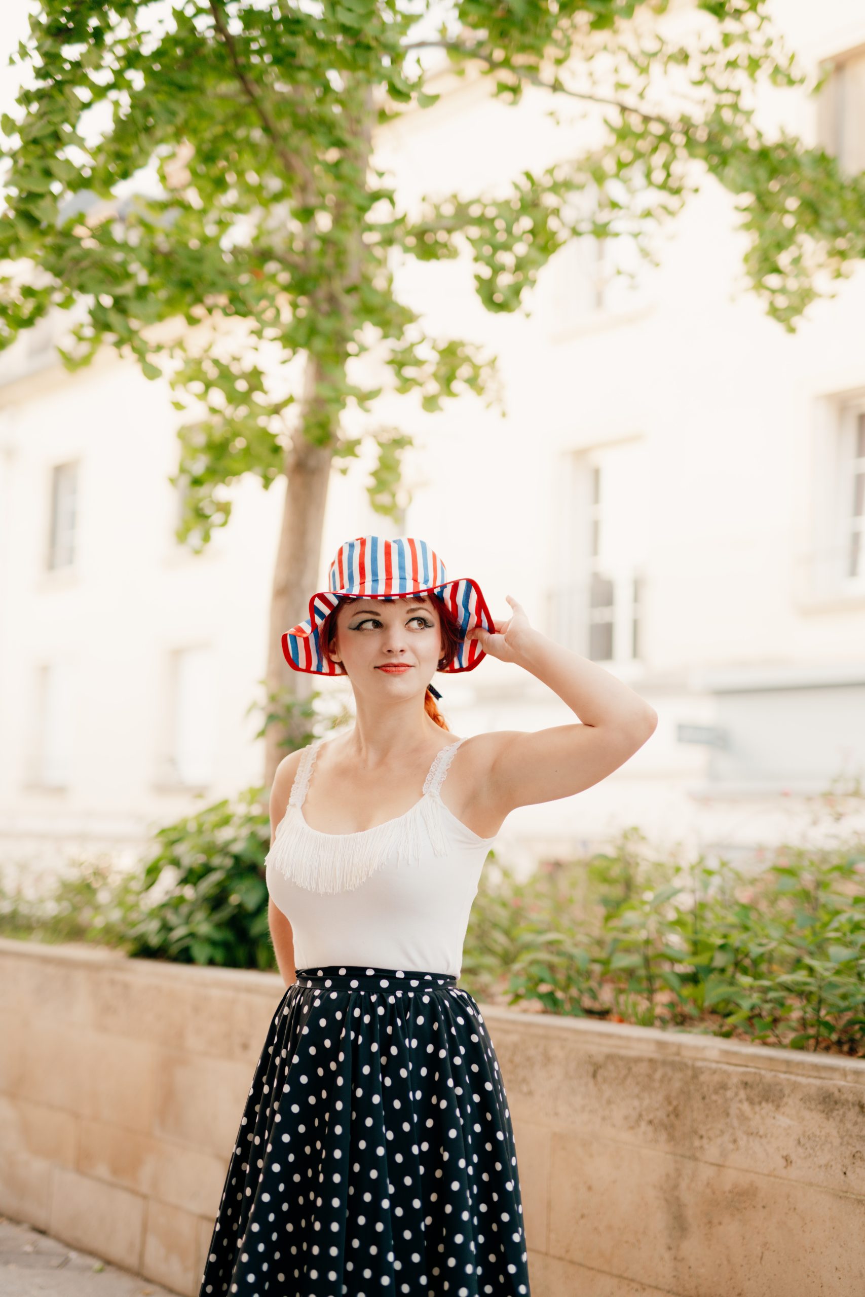 Chapeau de soleil Made in France tricolore à biais rouge | Chérie et Dandy – Image 2
