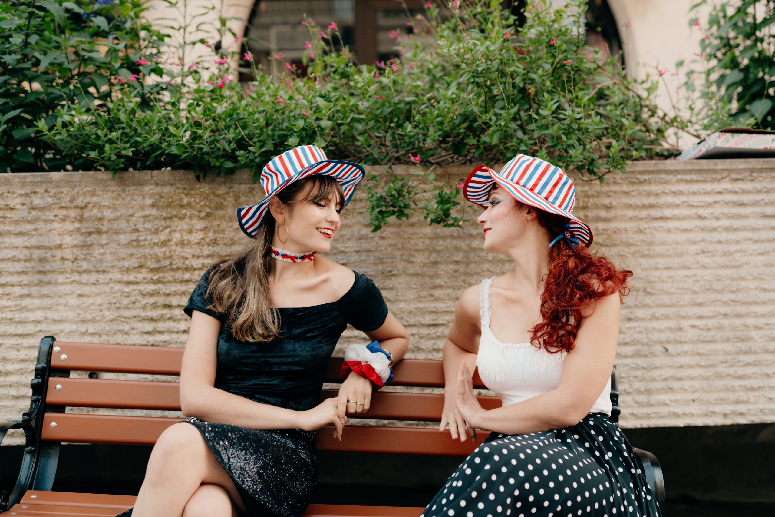 Chapeau de soleil Made in France tricolore à biais bleu | Chérie et Dandy – Image 5
