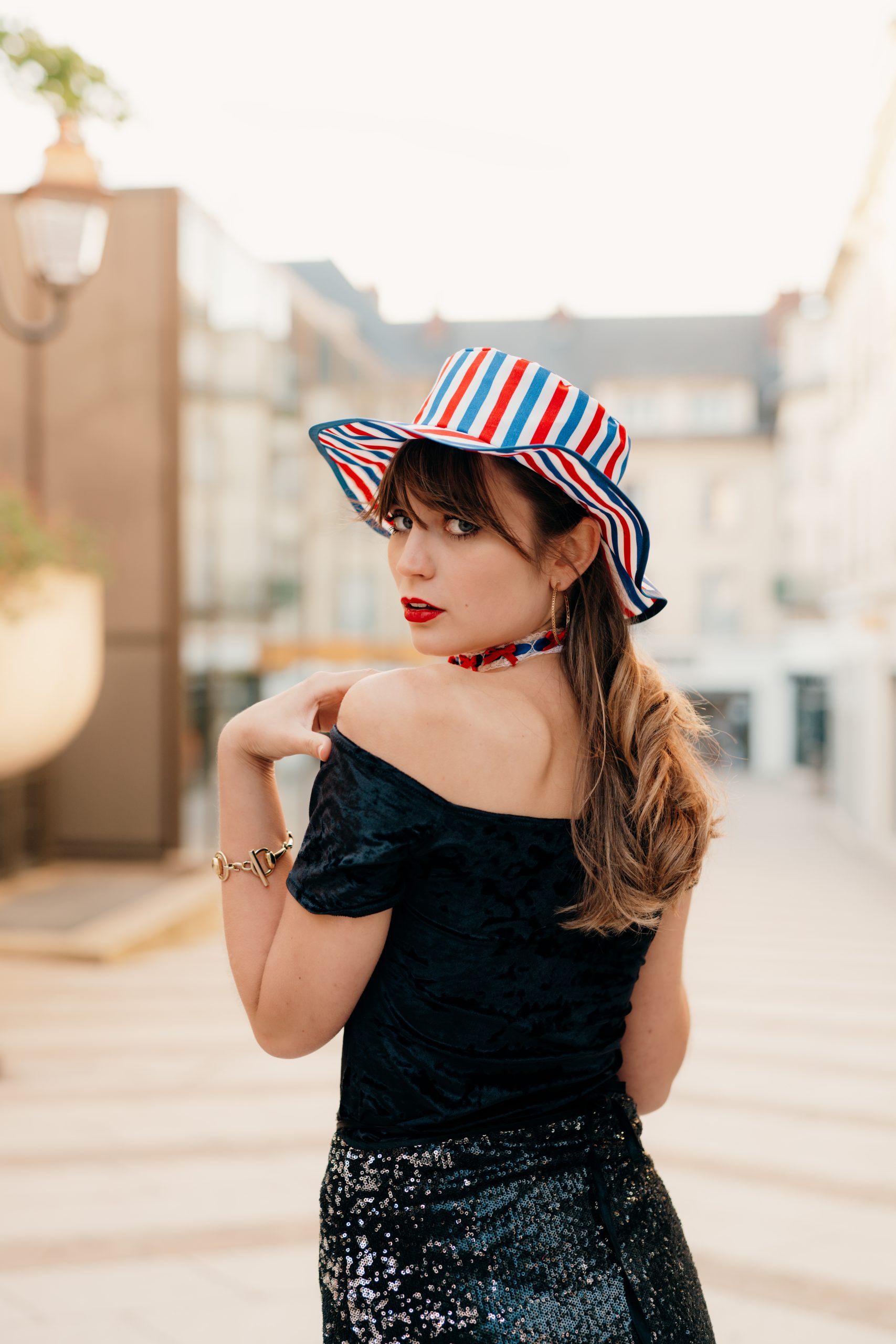 Chapeau de soleil Made in France tricolore à biais bleu | Chérie et Dandy – Image 2