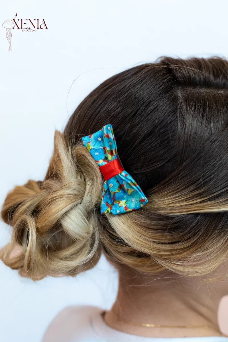 noeud pour cheveux made in france en coton turquoise fleuri