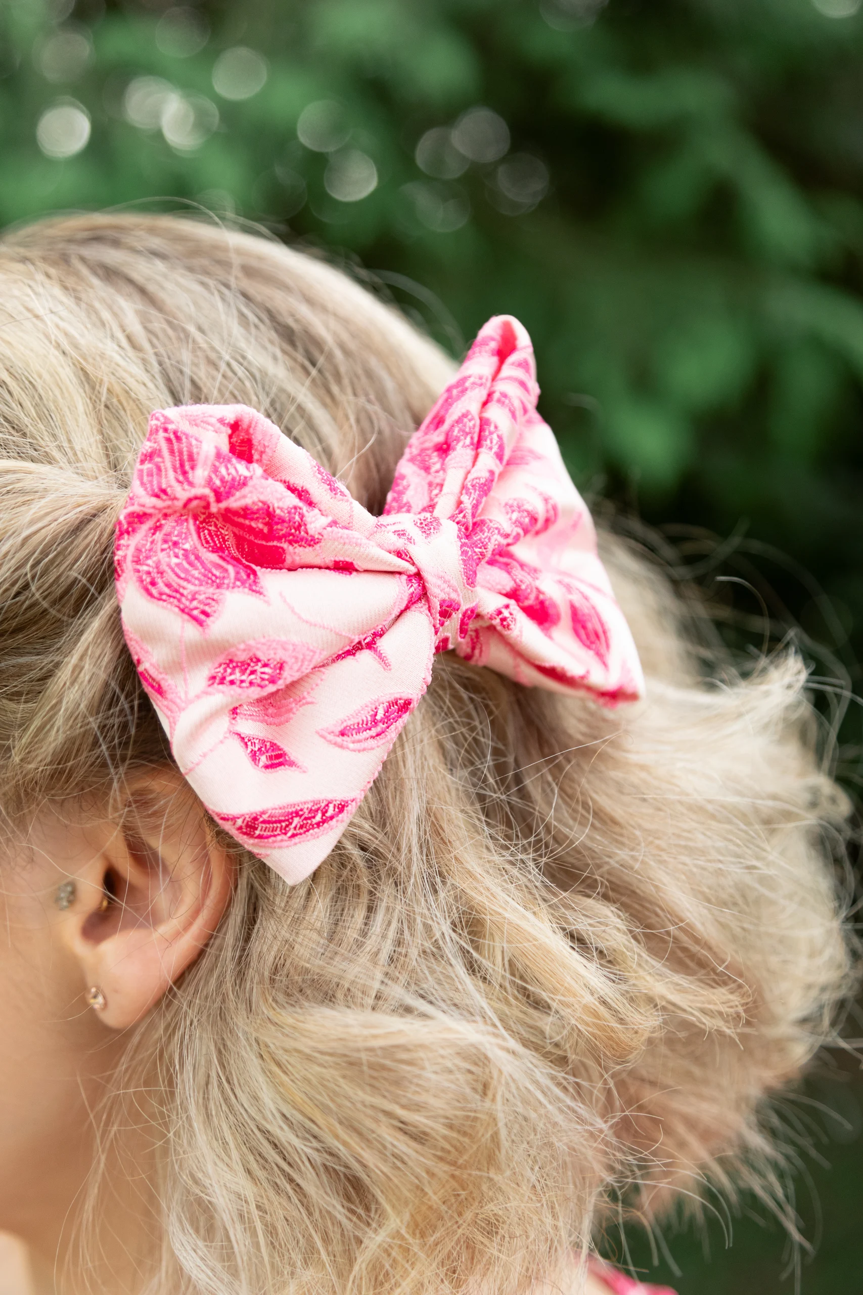 noeud-pour-cheveux-rose-fleurs-made-in-france noeud rose à fleurs pour cheveux made in france