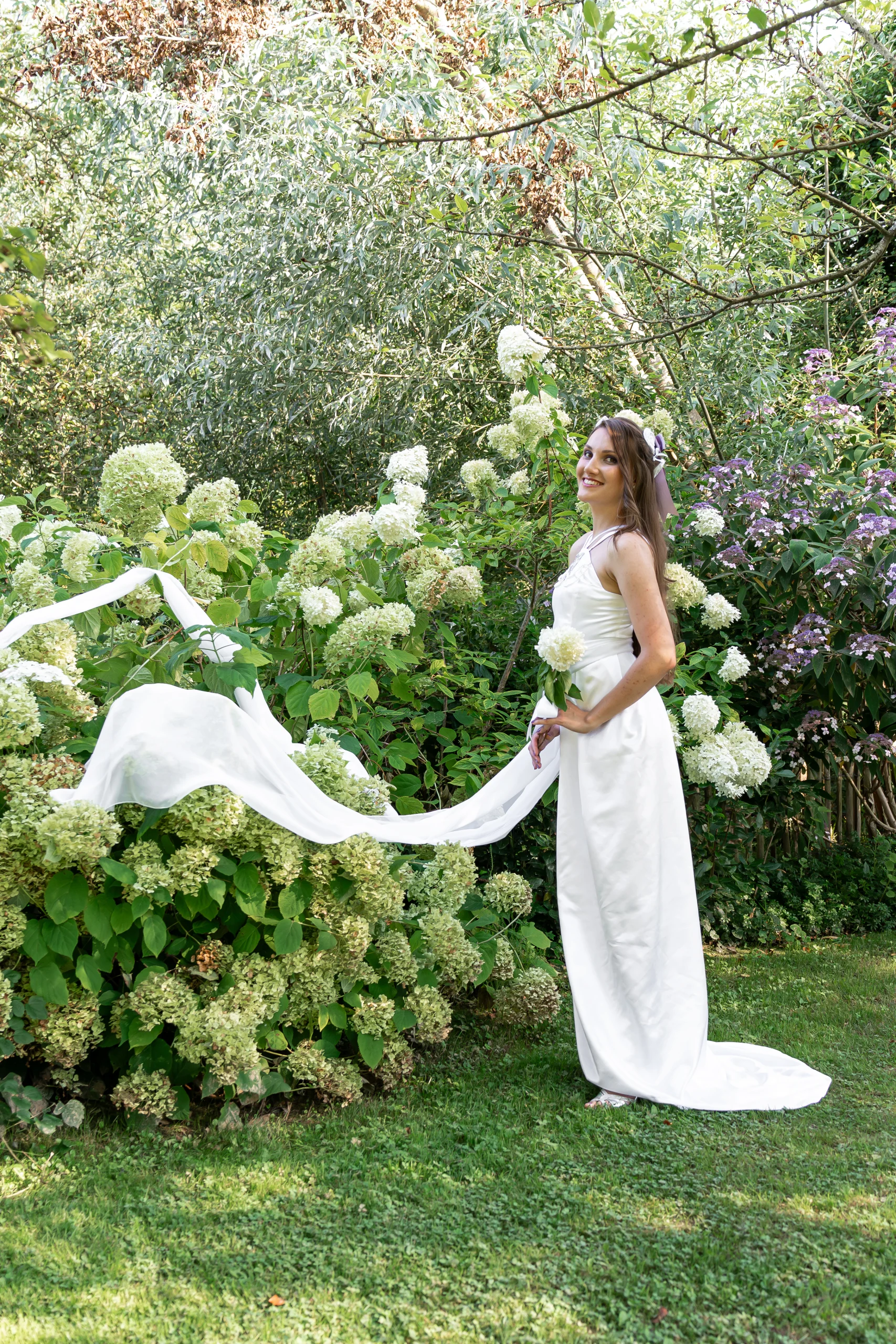 robe-mariee-blanche-satin-made-in-france-vintage-romantique-art-nouveau robe de mariée vintage romantique art nouveau satin blanc made in france