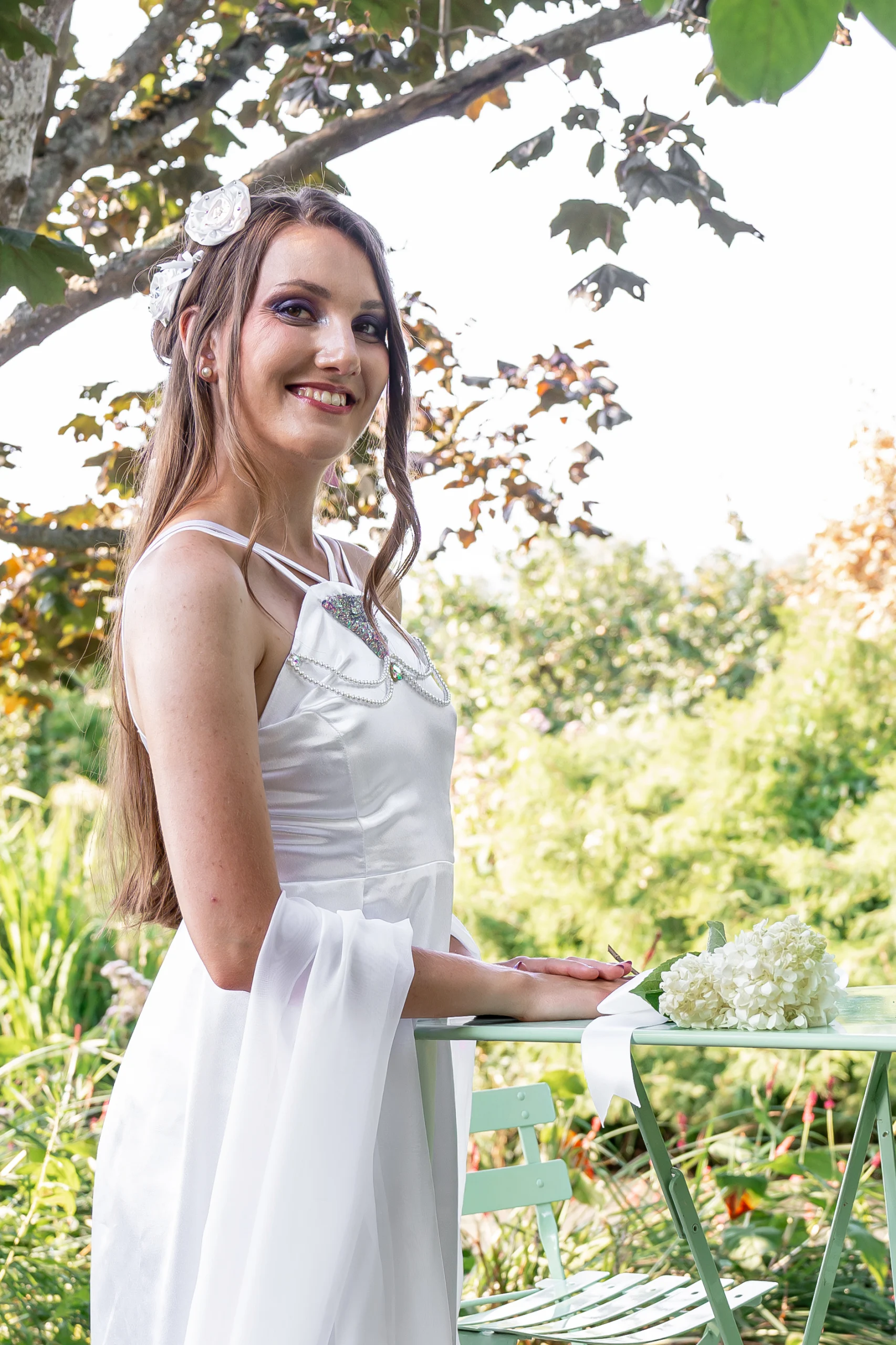 robe-vintage-romantique-mariee-satin-blanc-made-in-france robe de mariée vintage romantique art nouveau satin blanc made in france