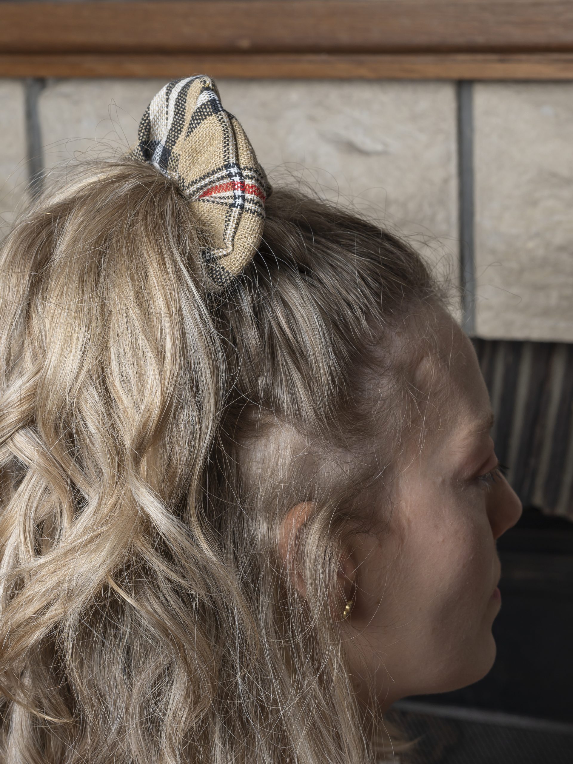 chouchou cheveux carreaux beiges et noirs made in france
