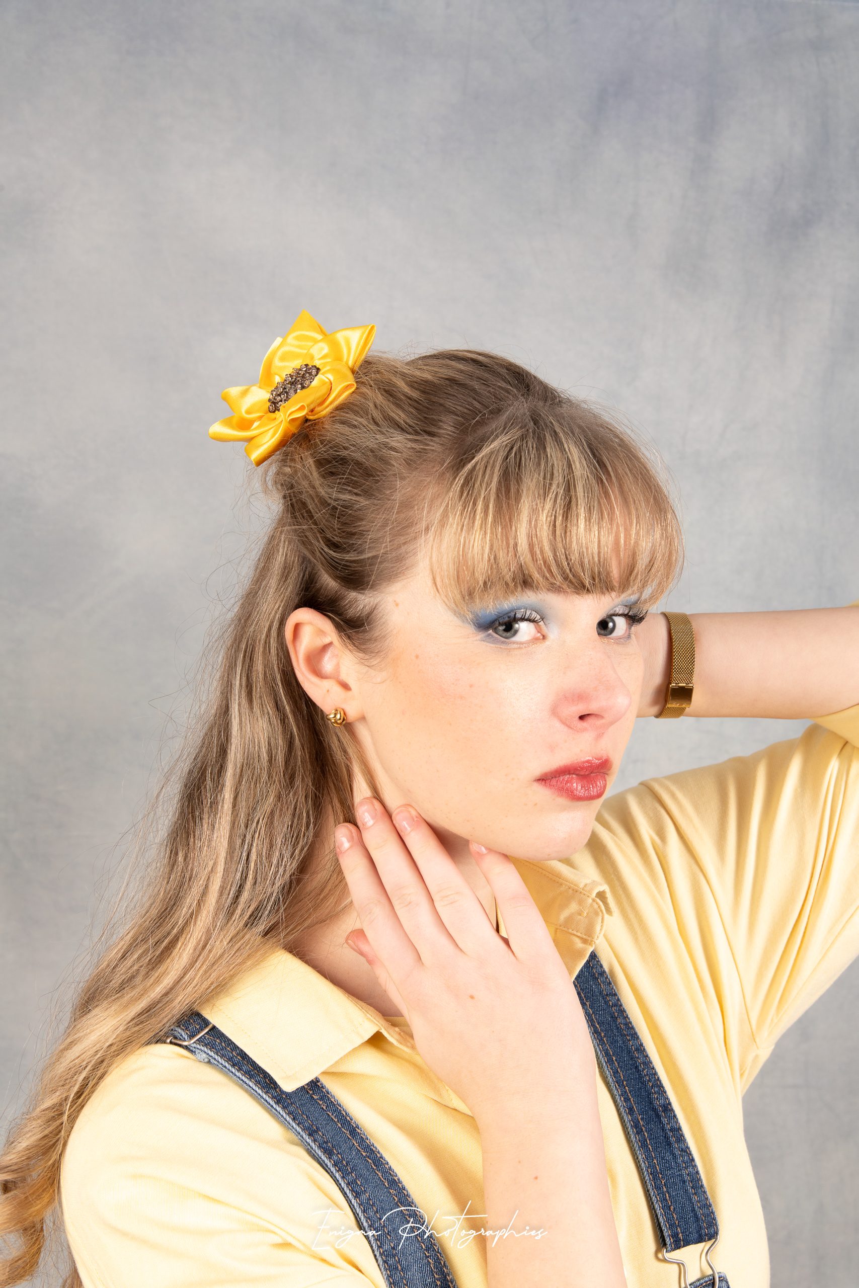 fleur-cheveux-tournesol-fait-main-satin-jaune